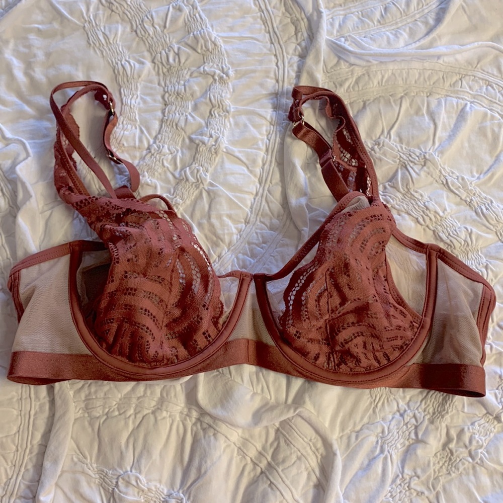 EUC third love lace bra 36C. Underwire. Dusty rose color